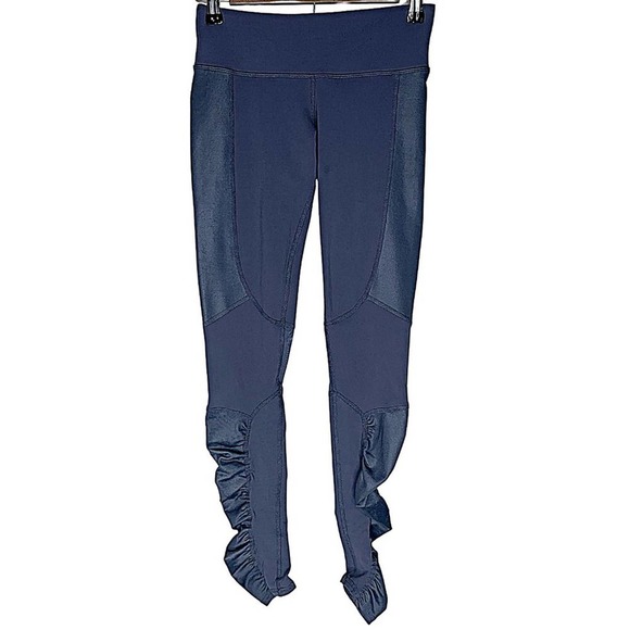 ALO Yoga Runway Ruched Paneled Performance Legging Pant in Ombré Blue - Picture 5 of 7